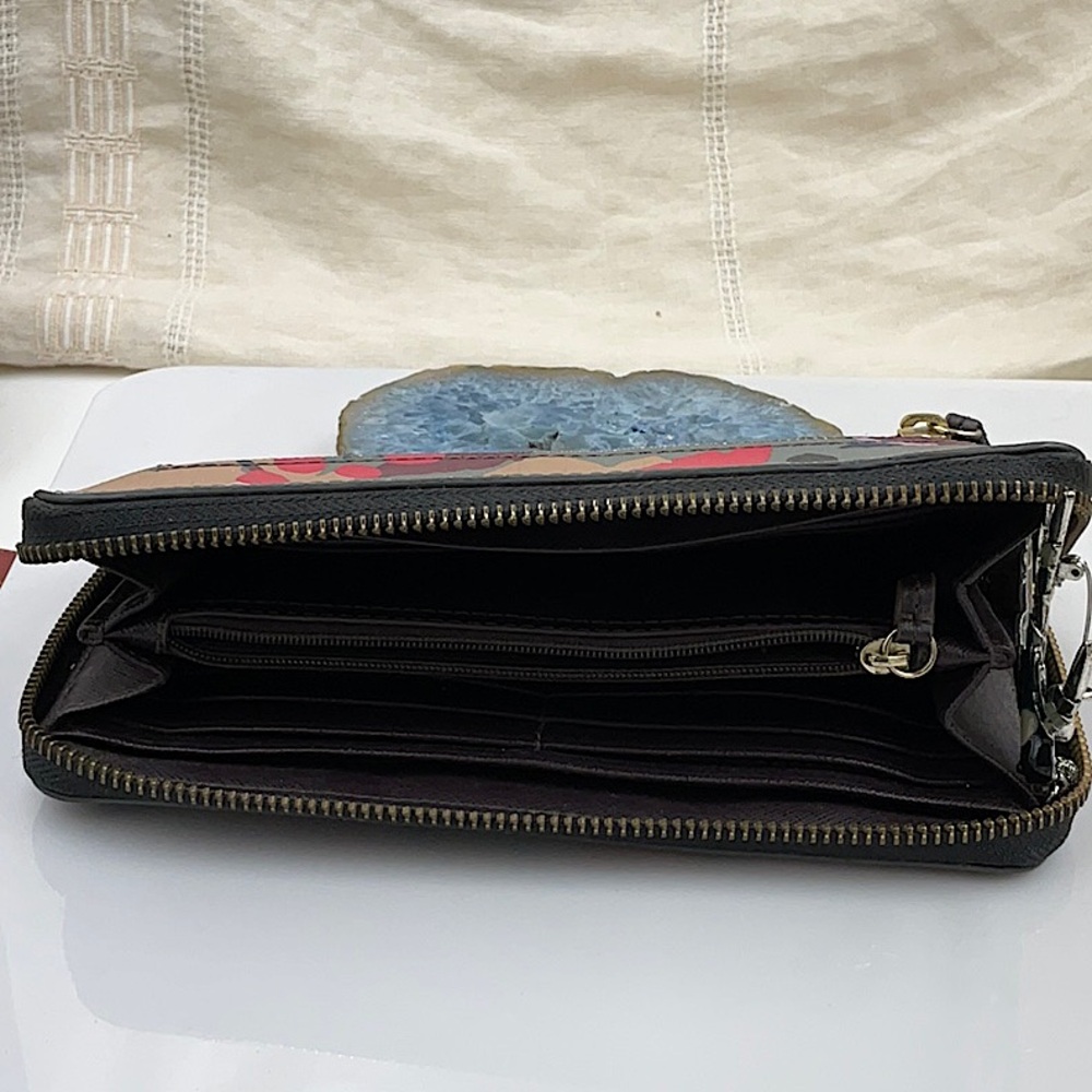 Fossil Issue No.1954 Wallet With Outside Zipped C… - image 3